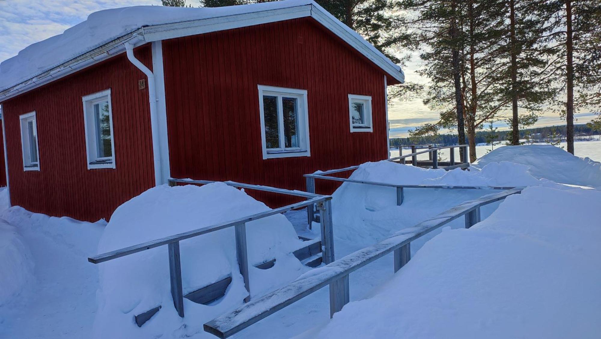 Fritidshus - Cottage - Holiday House - Soluppgang Blattniksele Екстер'єр фото